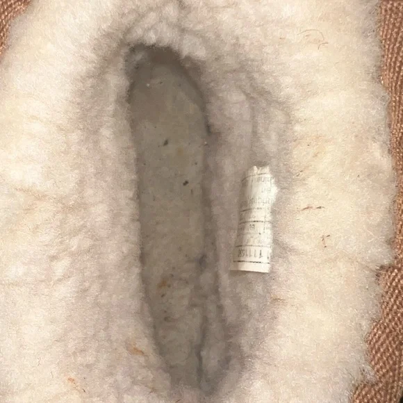 UGG Classic Logo chestnut Brown Mini Boots Sz 6 - Picture 9 of 11